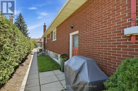 507 Sirois Avenue Ottawa ON K1K 1H5