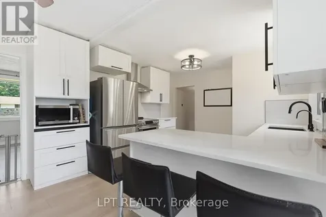 1467 Meadow Road North Ottawa ON K4P 1B1