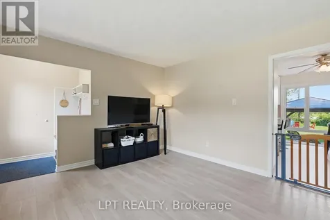 1467 Meadow Road North Ottawa ON K4P 1B1