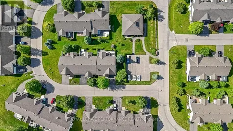 540 Trailview Private Ottawa ON K0A 1K0