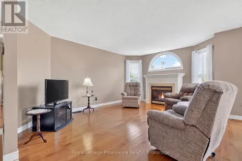 732 Prince Of Wales Drive Cobourg ON K9A 5X8