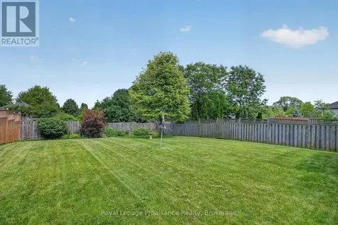 732 Prince Of Wales Drive Cobourg ON K9A 5X8