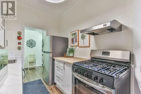 941 Queens Avenue London East (east G) ON N5W 3H9