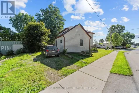 15 Dundas Street Newbury ON N0L 1Z0