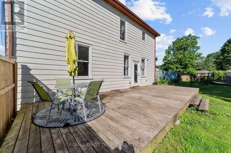 15 Dundas Street Newbury ON N0L 1Z0