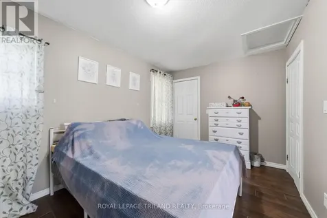 15 Dundas Street Newbury ON N0L 1Z0
