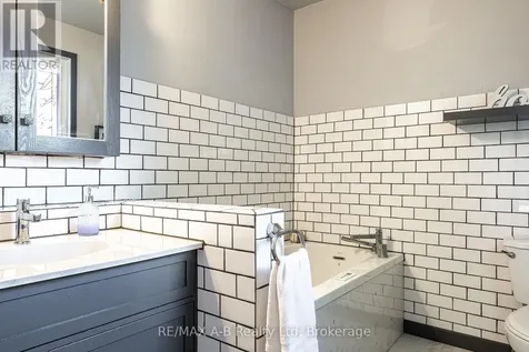 6 Meadowridge Court St. Marys ON N4X 1E7