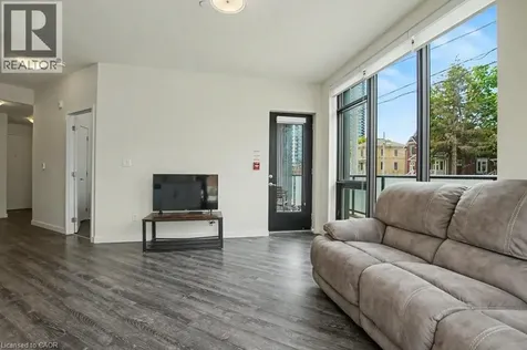 690 King Street West Kitchener ON N2H 5L8