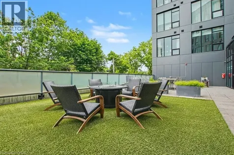 690 King Street West Kitchener ON N2H 5L8
