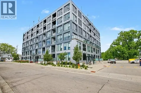 690 King Street West Kitchener ON N2H 5L8