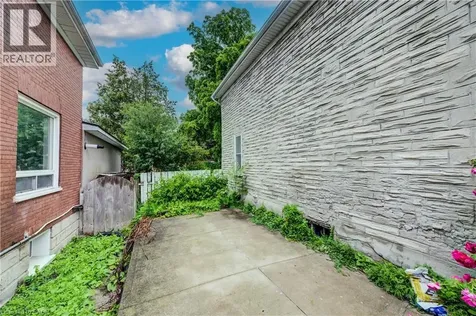 56 Agnes Street Kitchener ON N2G 2E8