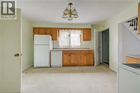 56 Agnes Street Kitchener ON N2G 2E8