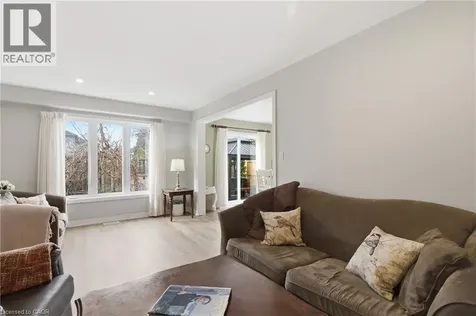 84 Duncairn Crescent Hamilton ON L9C 6G1