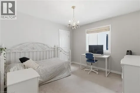 84 Duncairn Crescent Hamilton ON L9C 6G1