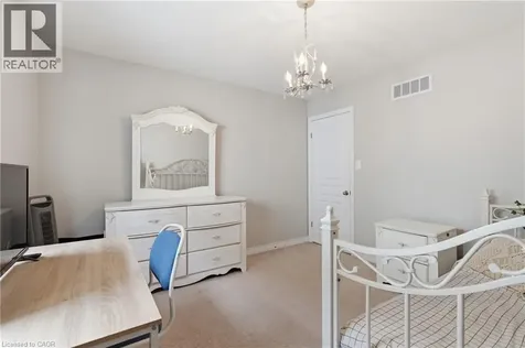 84 Duncairn Crescent Hamilton ON L9C 6G1