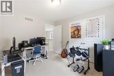84 Duncairn Crescent Hamilton ON L9C 6G1
