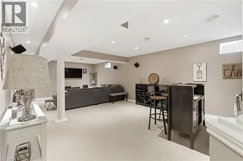 84 Duncairn Crescent Hamilton ON L9C 6G1