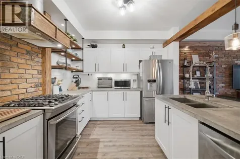 12 Hiscott Drive Waterdown ON L8B 0A2