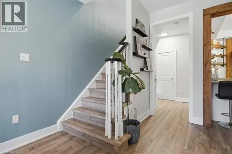 12 Hiscott Drive Waterdown ON L8B 0A2