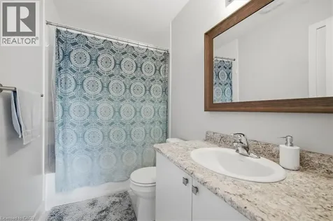 12 Hiscott Drive Waterdown ON L8B 0A2