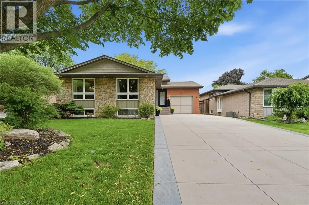 52 San Pedro Drive Hamilton ON L9C 2C6