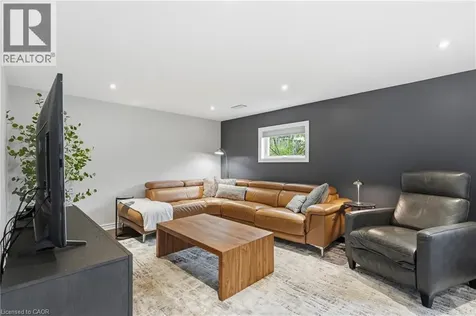 52 San Pedro Drive Hamilton ON L9C 2C6
