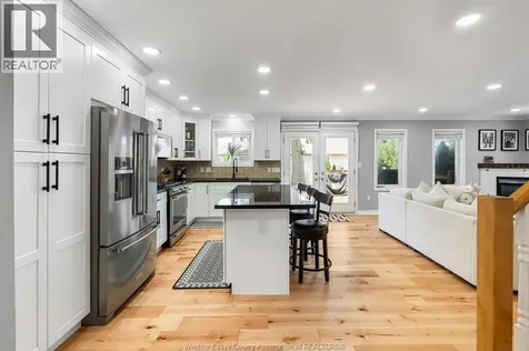 1376 Lakeview Avenue Windsor ON N8P 1K7