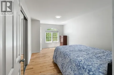 1376 Lakeview Avenue Windsor ON N8P 1K7
