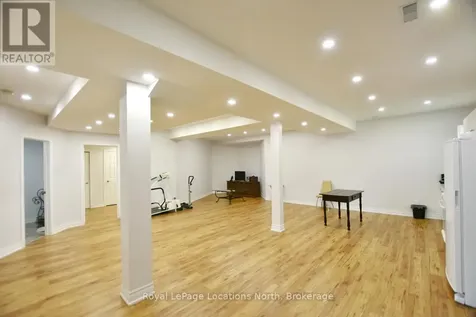 50 Regina Boulevard Wasaga Beach ON L9Z 1M8