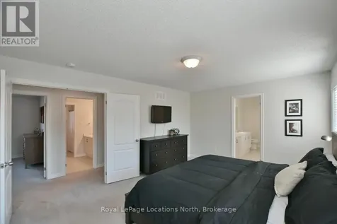 48 Mclean Avenue Collingwood ON L9Y 3Z6