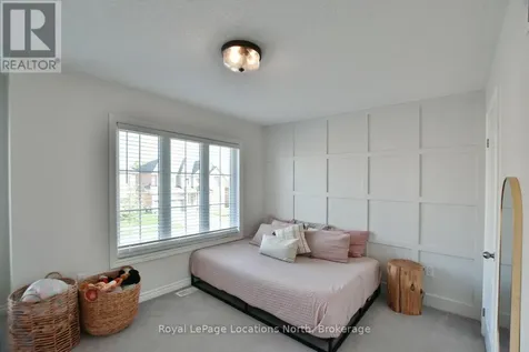 48 Mclean Avenue Collingwood ON L9Y 3Z6