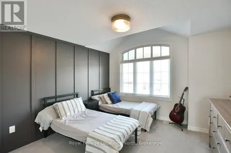 48 Mclean Avenue Collingwood ON L9Y 3Z6