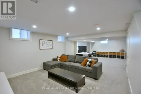 48 Mclean Avenue Collingwood ON L9Y 3Z6