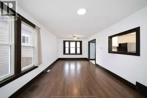 3463 Harris Street Windsor ON N9C 1N6