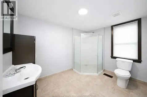 3463 Harris Street Windsor ON N9C 1N6