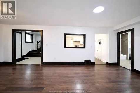 3463 Harris Street Windsor ON N9C 1N6