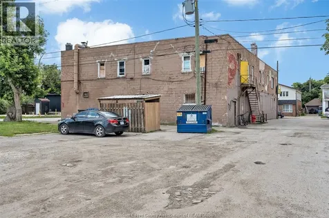 1636 Drouillard Windsor ON N8Y 2S3