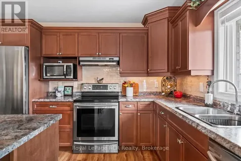 768 16th Street Hanover ON N4N 3W8