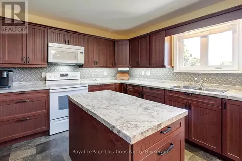 595 Ridge Road Meaford ON N4L 1L9