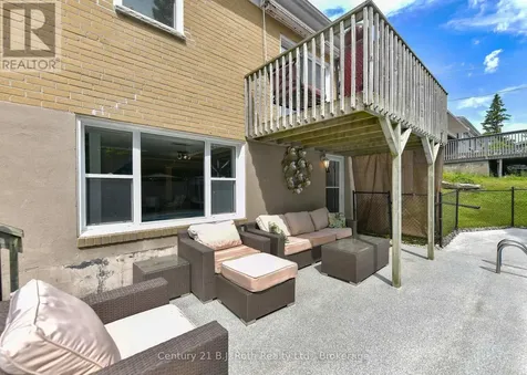 44 Charles Road Orillia ON L3V 3H4