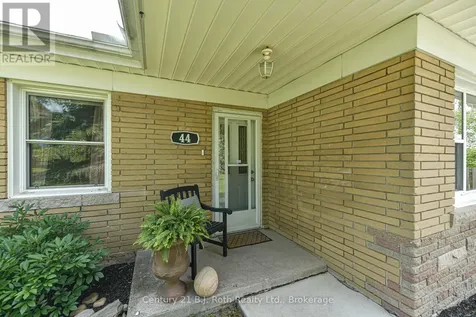 44 Charles Road Orillia ON L3V 3H4