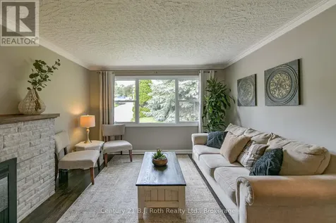 44 Charles Road Orillia ON L3V 3H4