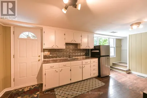 44 Charles Road Orillia ON L3V 3H4