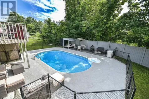 44 Charles Road Orillia ON L3V 3H4