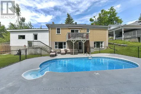 44 Charles Road Orillia ON L3V 3H4