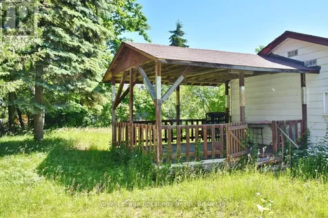 20 Marilyn Avenue North Wasaga Beach ON L9Z 2X8