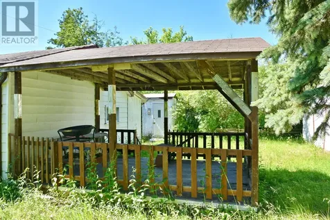 20 Marilyn Avenue North Wasaga Beach ON L9Z 2X8