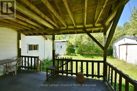 20 Marilyn Avenue North Wasaga Beach ON L9Z 2X8