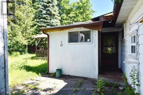 20 Marilyn Avenue North Wasaga Beach ON L9Z 2X8