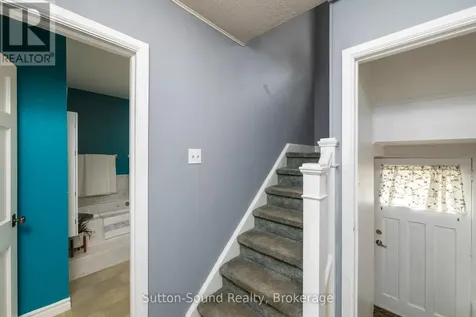 864 16th Street West Georgian Bluffs ON N4K 6V5